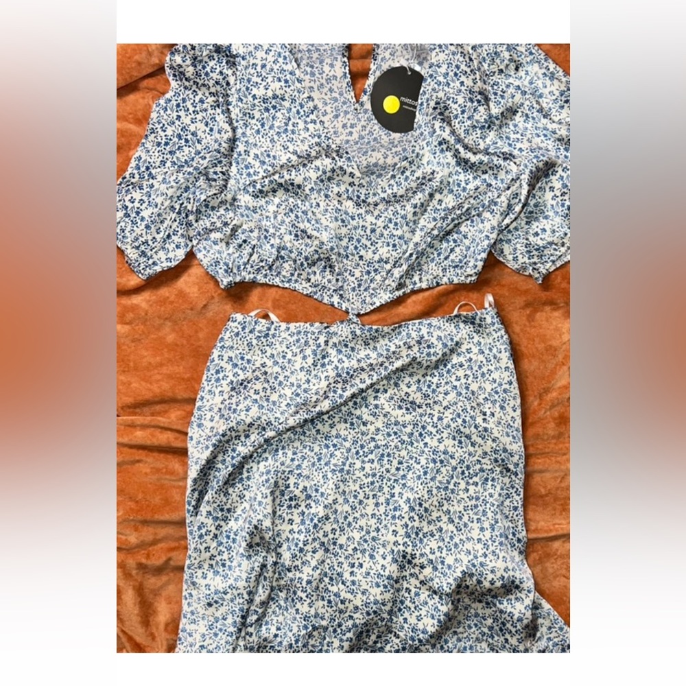 NWT Beautiful MittoShop Spring Dress